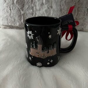 Harry Potter Hogwarts Christmas Mug NWT
